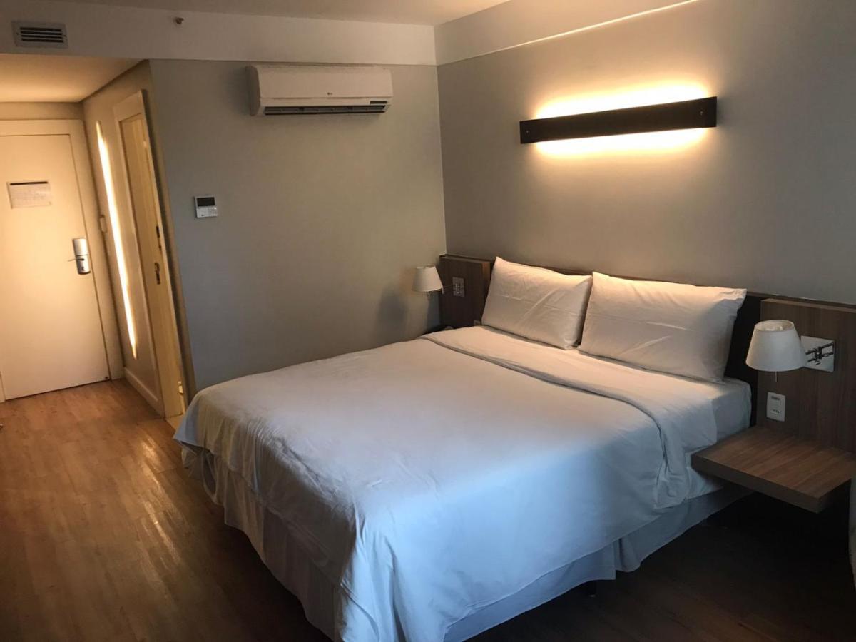 Delmond 4*