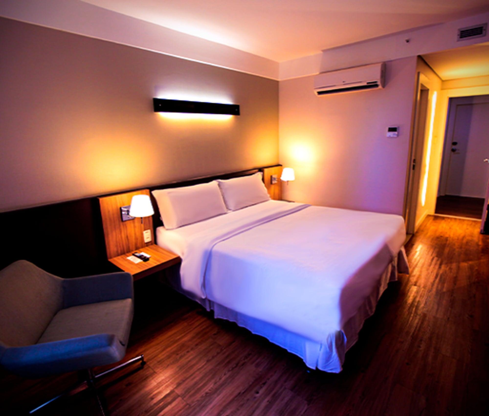 Delmond Hotel