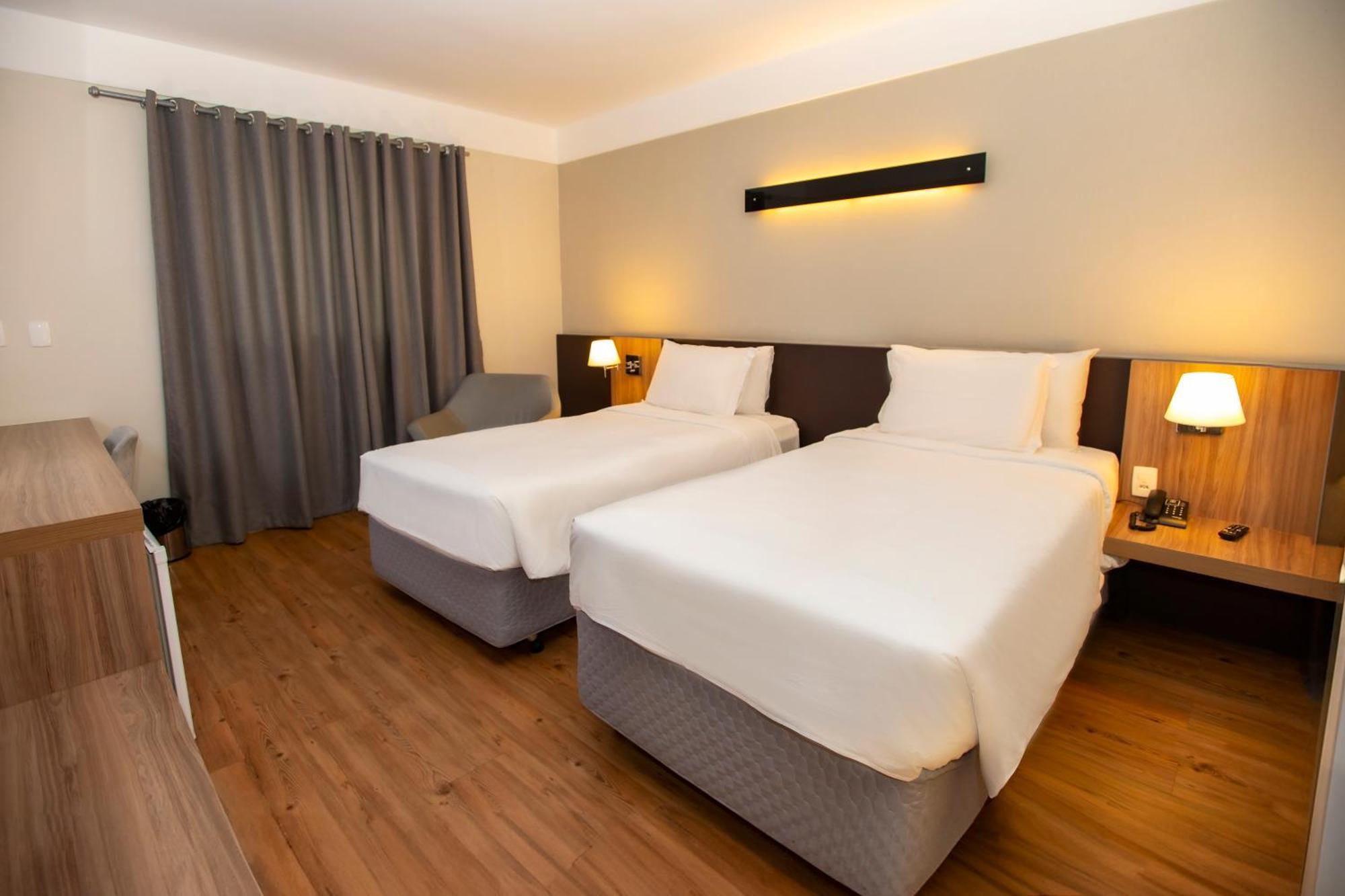 Delmond Hotel 4*