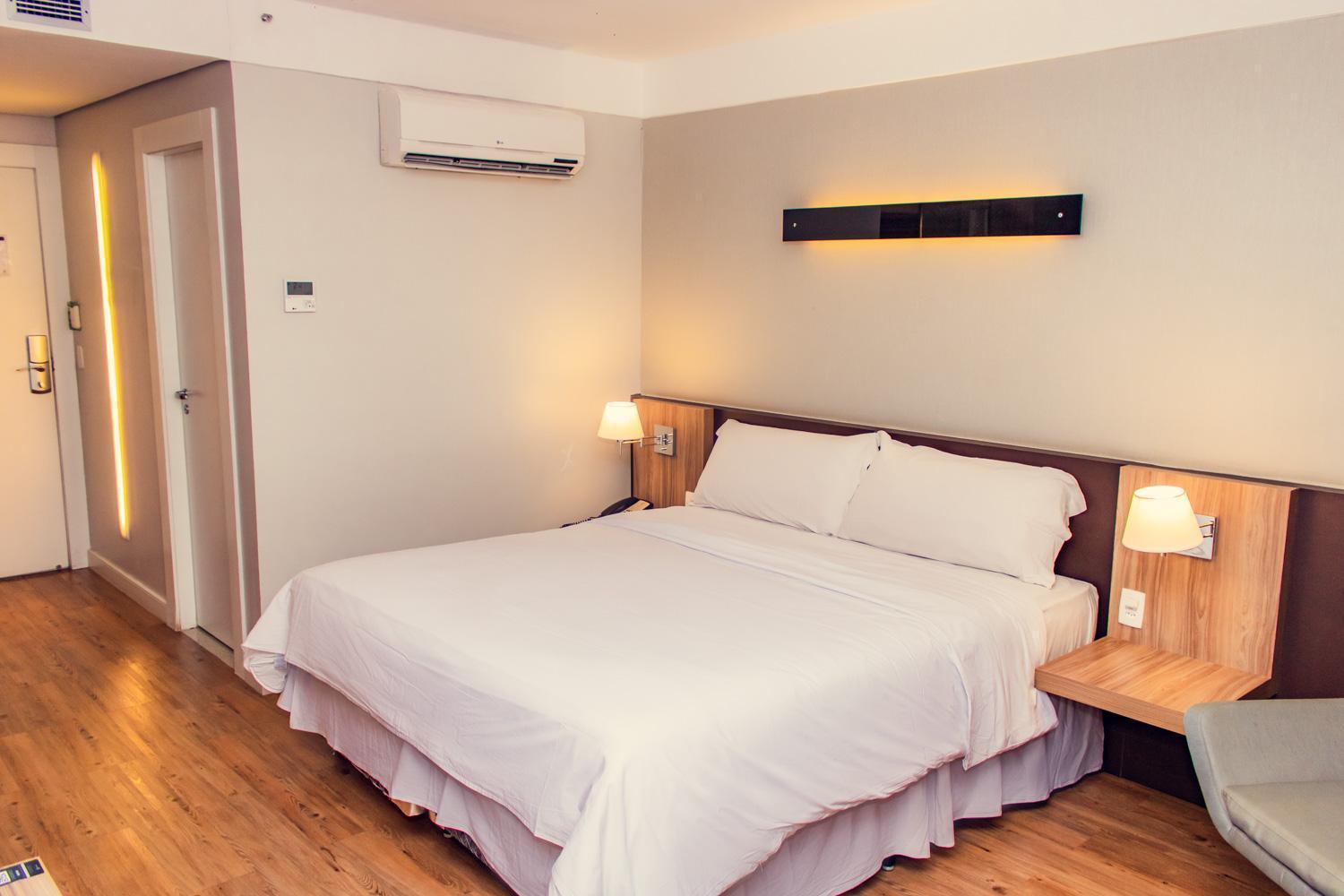 Delmond Hotel