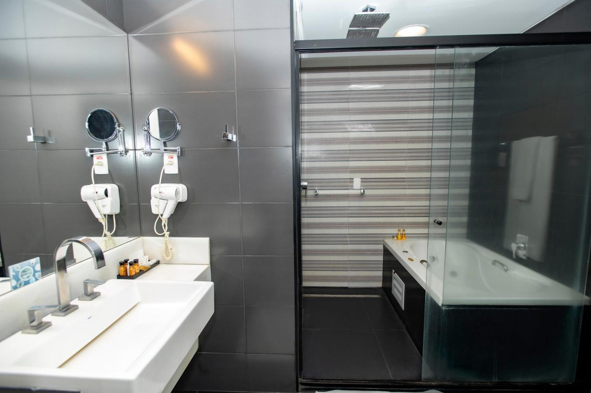 Hotel Delmond